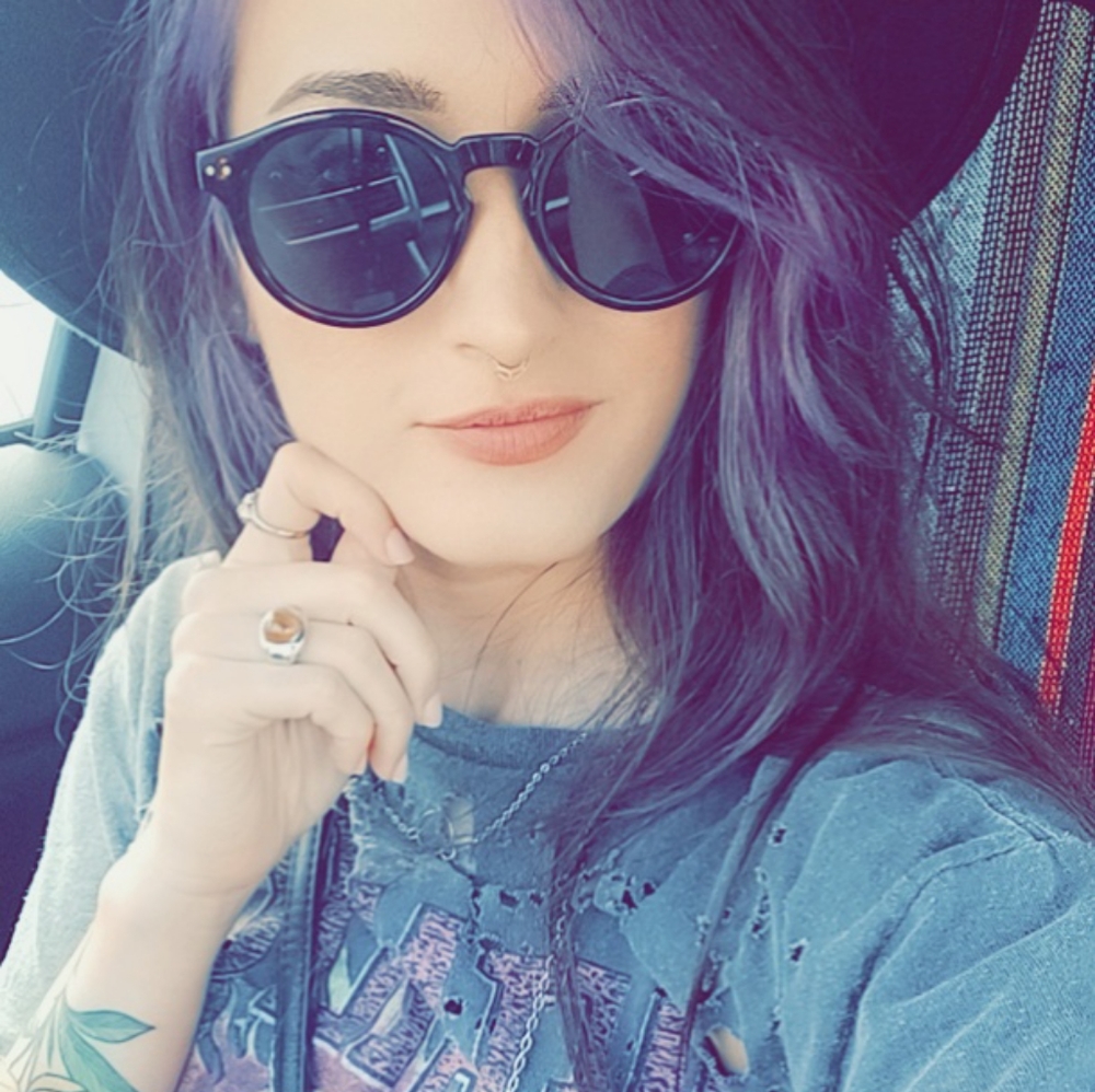 Meet your Posher, Kayla